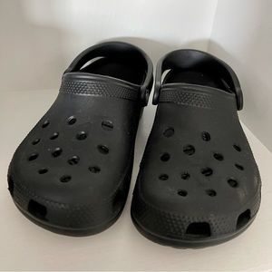 Black Crocs 🖤🐊